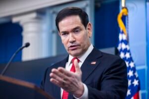 Rubio dice que el trato con Irán sigue negociándose pero “tomará días” tras nuevos ataques